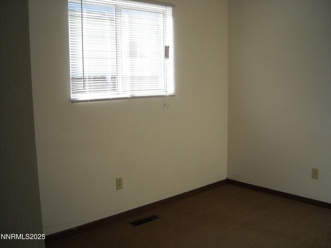 Photo - 62 N Laverne St