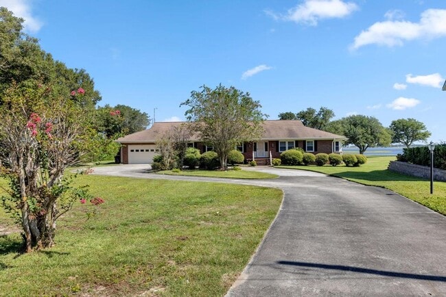 Photo - Fully Furnished Short Term Rental! Intercoastal Waterway!