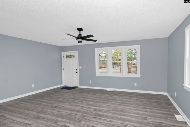 Photo - 3001 Truman St