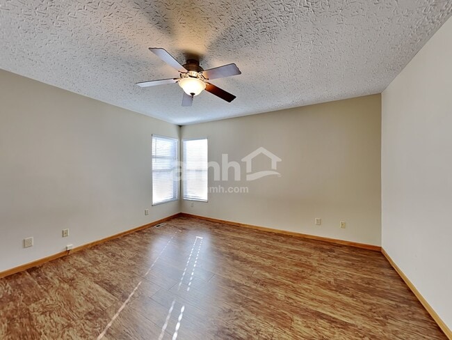 Photo - 8865 Kingsley Dr