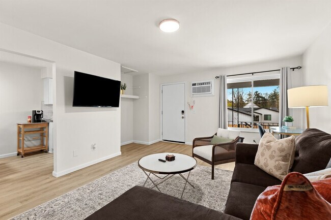 Photo - 22 2nd St Unit ID1032313P