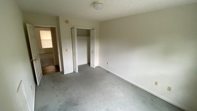 1282 N Main St Unit 3