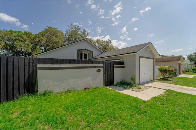 Photo - 9785 Piney Point Cir