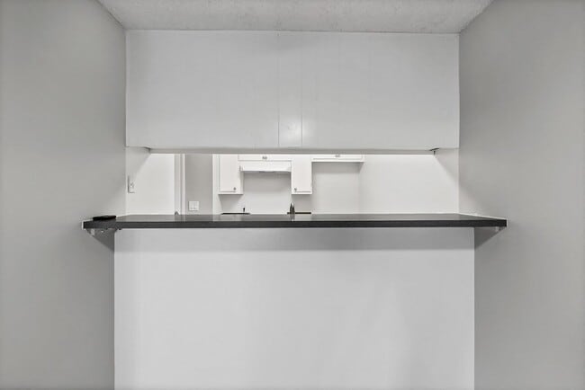 Photo - Casa Madrid Apartments