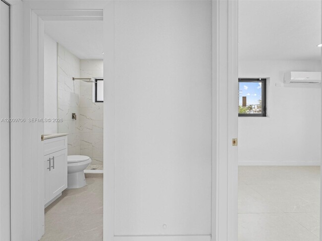 Photo - 1366 W 29th St Unit 1