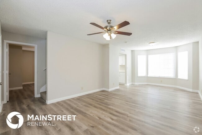 Building Photo - 1688 Divinity St Rental