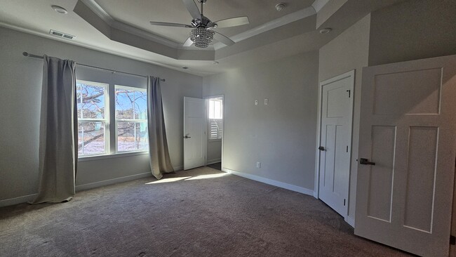 Photo - 549 Westport St