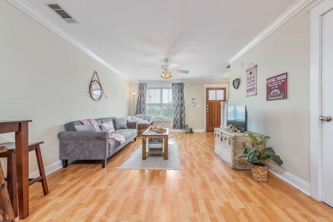 Photo - PRE-LEASE August 2026!!! 2/2.5 in The Wood...