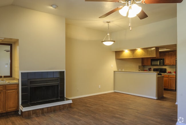 Photo - Plano Park Townhomes