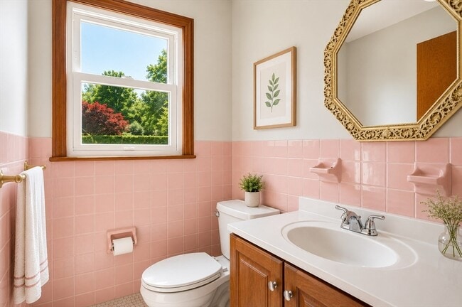 Photo - 44 Mill St
