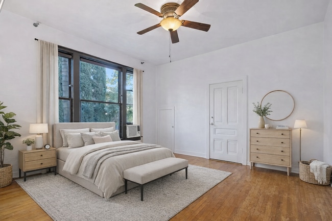 Building Photo - 120 W Olive Ave Unit 2