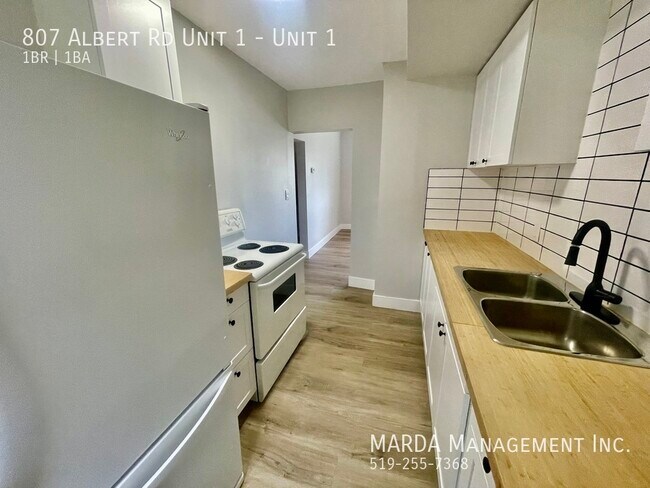 Photo - COZY 1-BEDROOM/1BATH MAIN FLOOR APARTMENT -ALL INCLUSIVE Unit 1