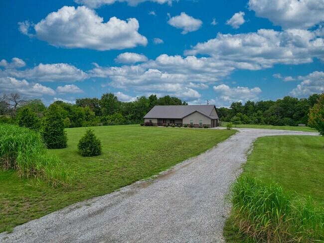 Photo - 10375 E Highway OO