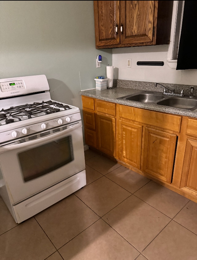 Building Photo - 3031 Mistletoe St Unit D