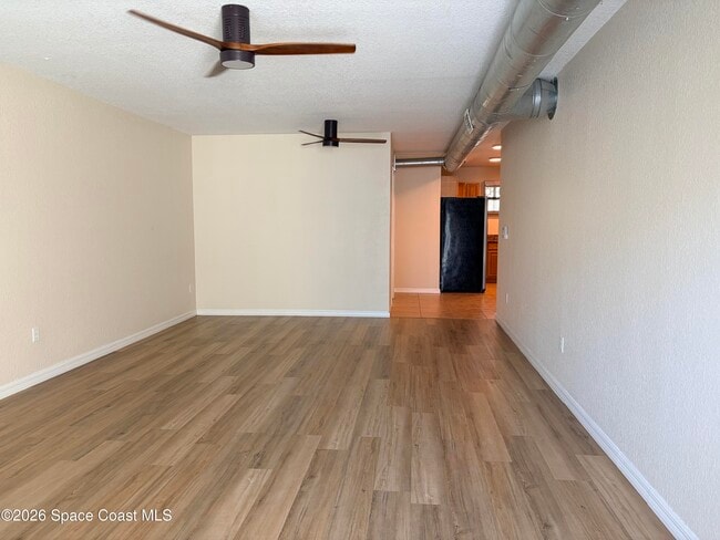 Photo - 1464 Guava Ave