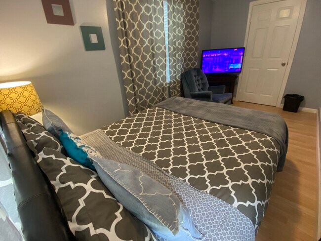 Photo - 1930 Reese Ave