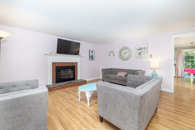 Building Photo - 11 Brandywine Ln Unit 11 Rental