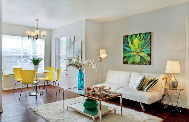 Photo - Country Oaks Apartment Homes