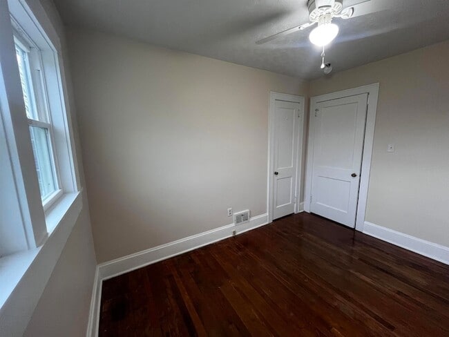 Photo - 1408 Grove Dr