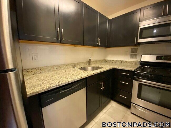 Photo - 175 Freeman St Unidad 805