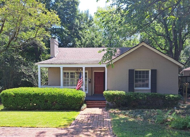 Photo - 3243 Wellington Rd