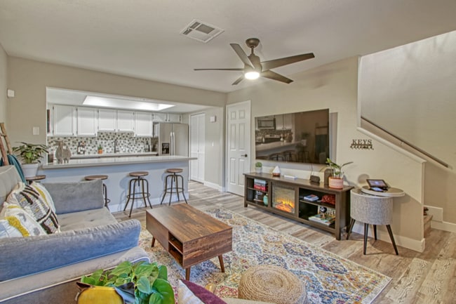 Photo - 1645 W Baseline Rd