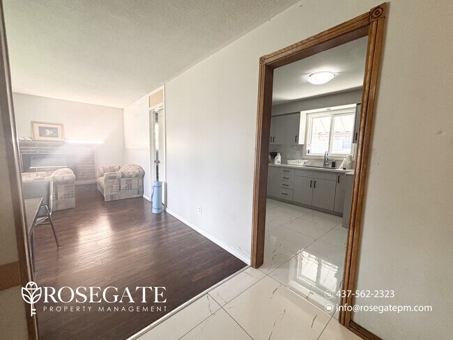 Photo - Spacious 3+Den Main Level Apartment with Parking – Flat Utilities – Barrie Unit 1