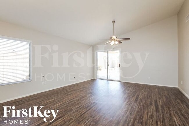 Photo - 2309 E Siesta Ln