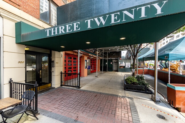 Photo - 316 E 86th St