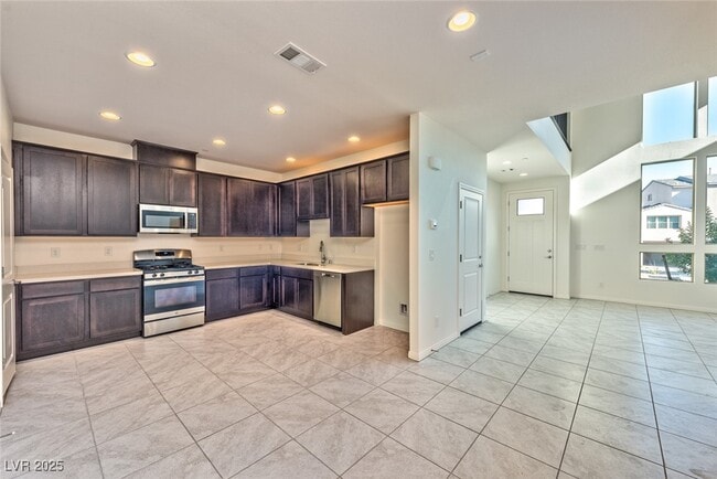 Photo - 661 Angel Aura St