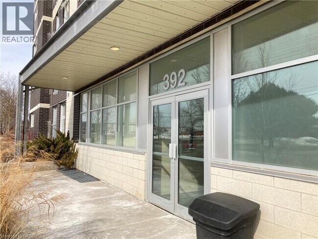 Photo - 392 Albert St Unit 302