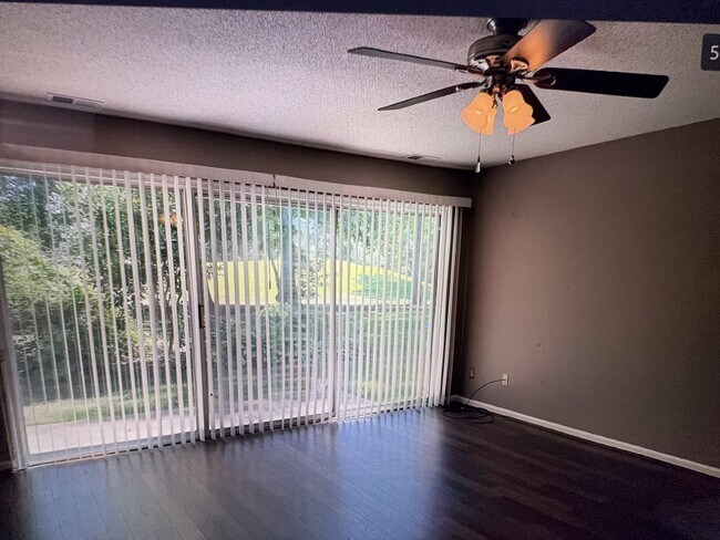 Photo - 1301 Eagles Trace Path