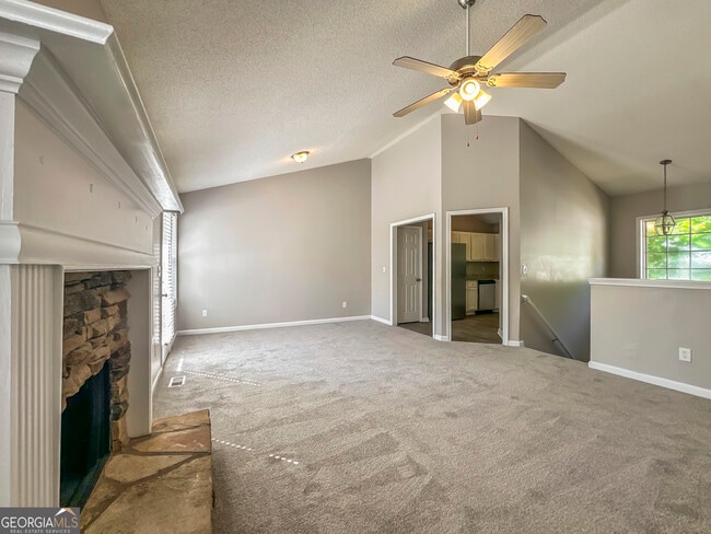 Photo - 90 Greystone Cir
