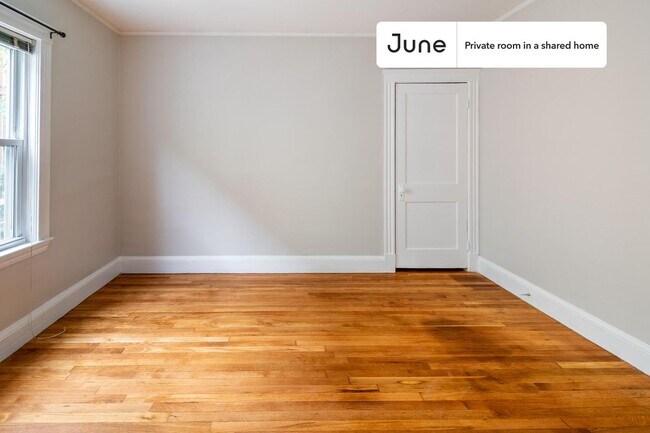 Photo - Room in Shared 4 bed/1 bath home Unidad D