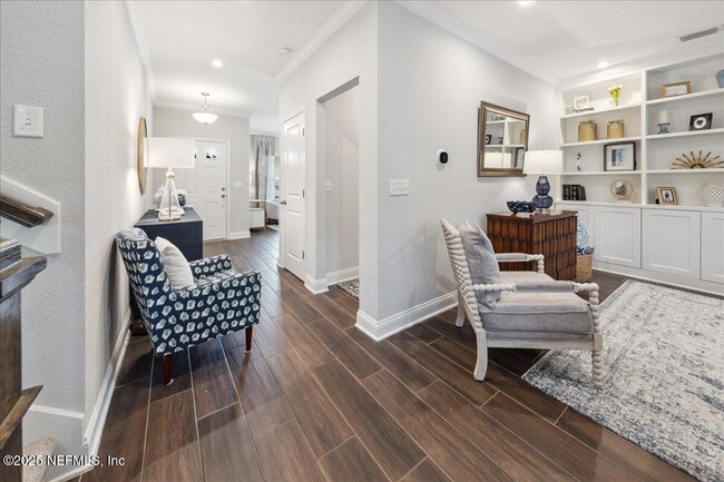 Photo - 552 Meadow Creek Dr