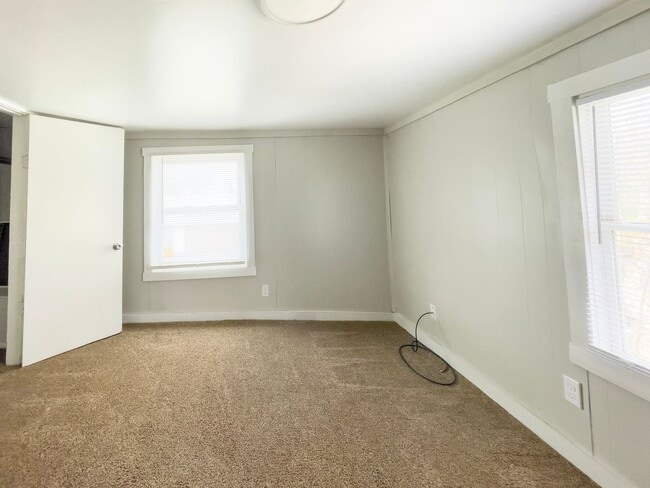 Photo - 906 W Main St Unit Apt. 2