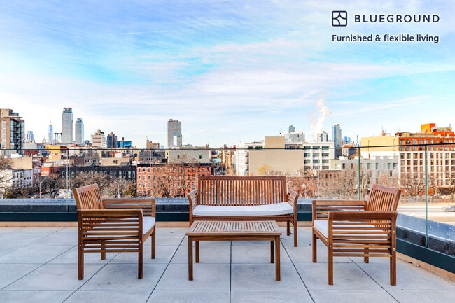 Photo - 130 Hope St Unidad FL7-ID2204