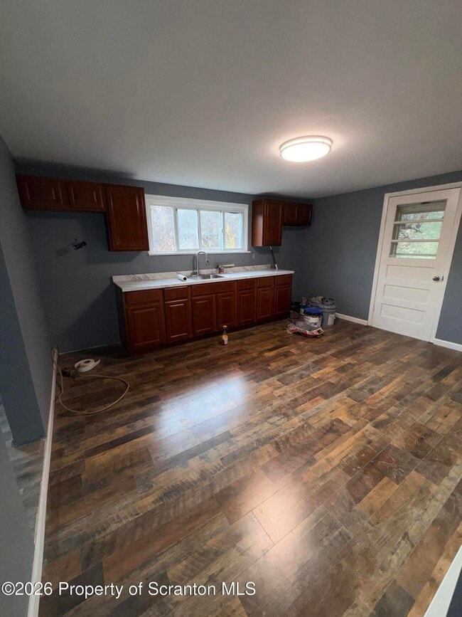 Photo - 3122 S Main St