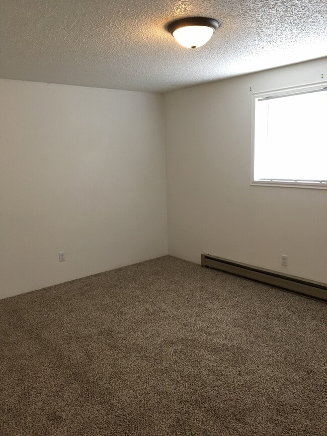 Photo - 304 Hawthorne St