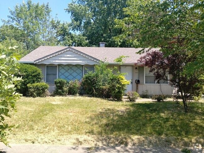 Building Photo - 2835 N Boehning St Rental