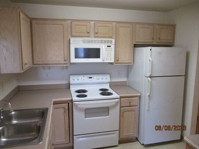 Photo - 913 Westridge Dr