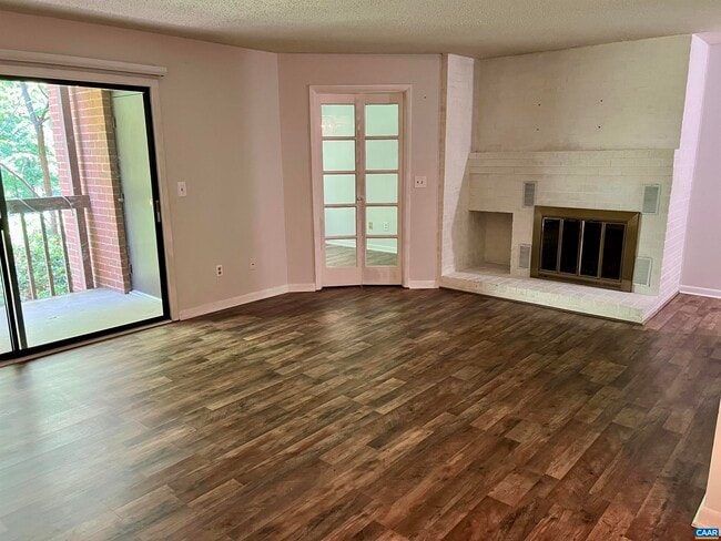 Building Photo - 117 Turtle Creek Rd Unit 6