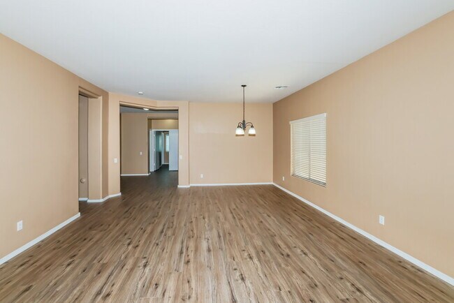 Photo - 9427 W Monte Vista Rd
