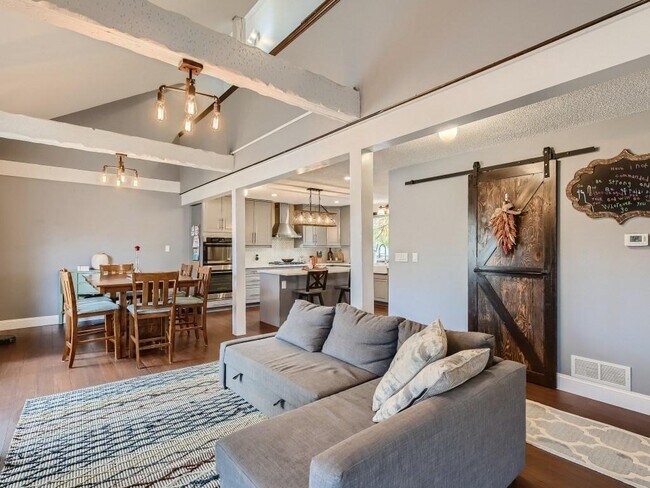 Photo - 1649 Gull Ln