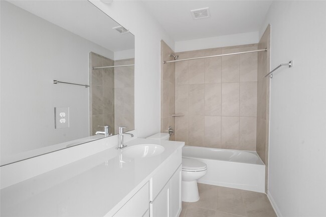 Photo - 27935 Western Crk Ct