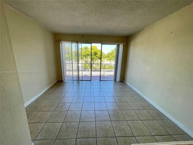 Photo - 10900 SW 104th St Unit 308