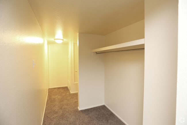 Studio- Hallway