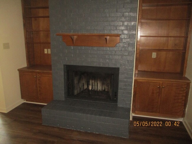 Photo - 1915 Buck Ln
