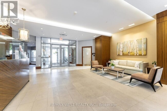 Photo - 111 Civic Square Gate Unité 230