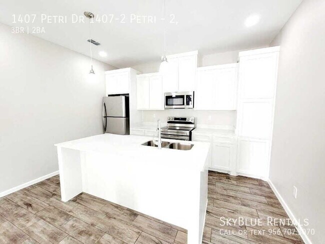 Photo - 1407 Petri Dr Unit 2,